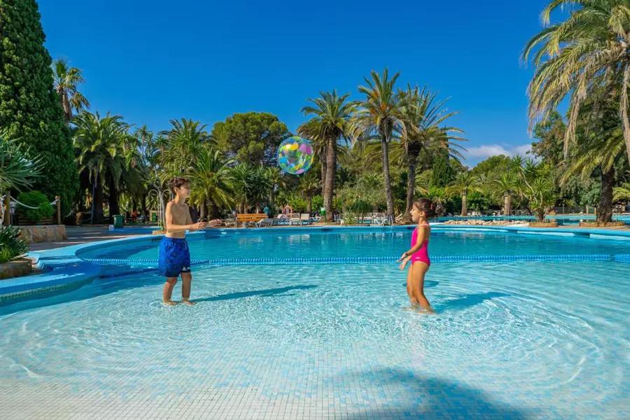 Camping La Torre Del Sol - Maeva Vacansoleil Miami Playa Bagian luar foto