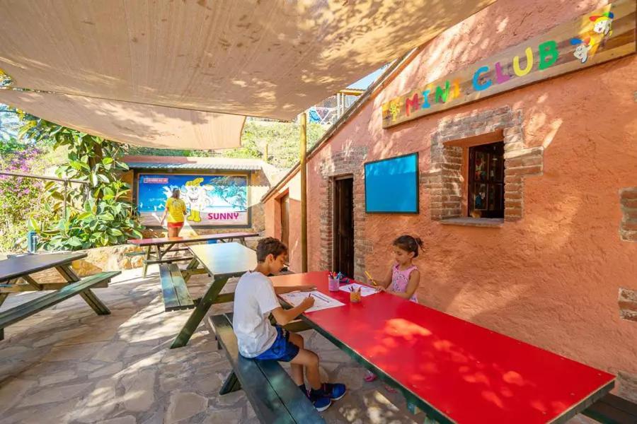 Camping La Torre Del Sol - Maeva Vacansoleil Miami Playa Bagian luar foto